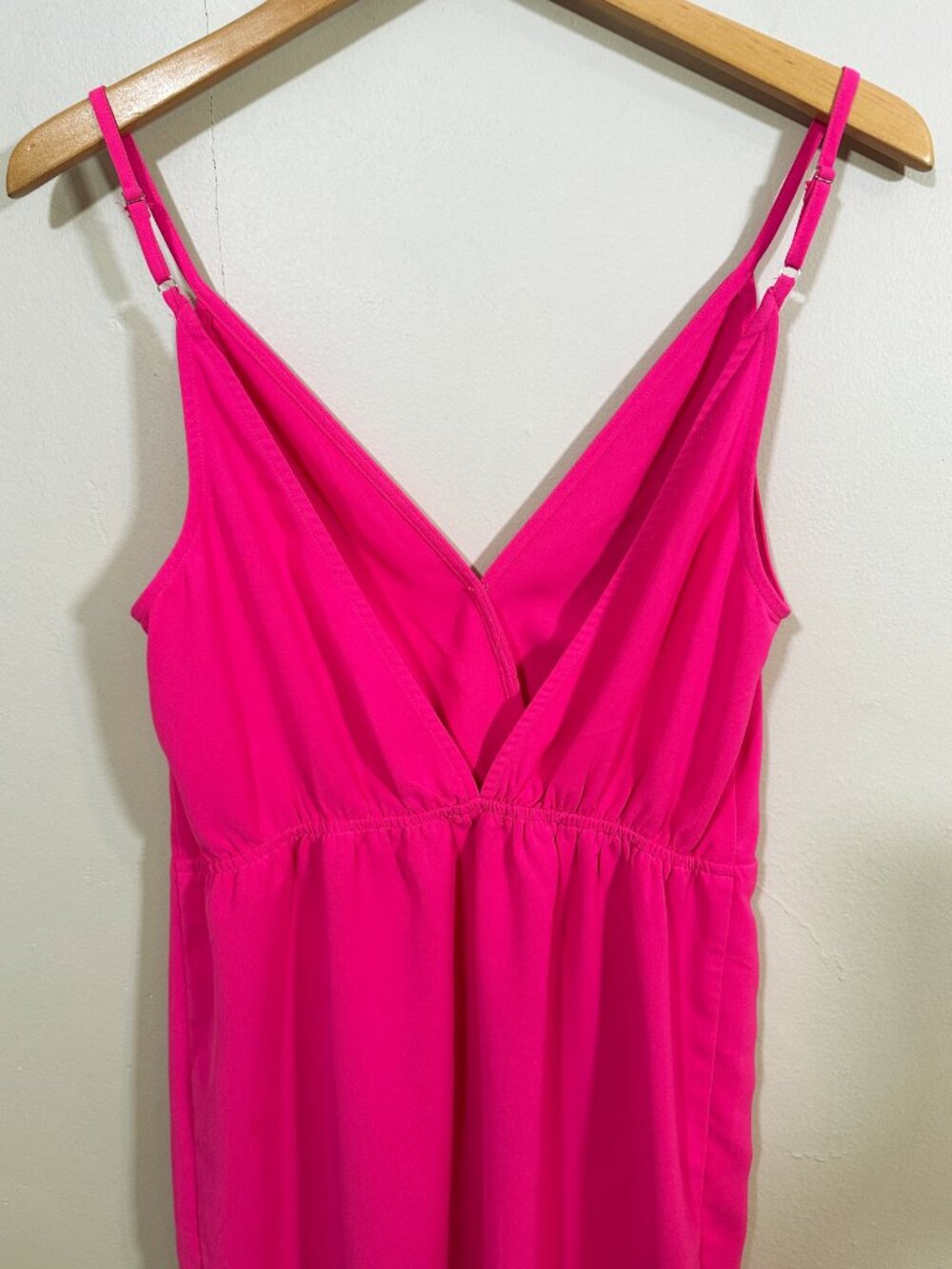 NWOT Women's Hot Pink Size Med Dress Sleeveless Surplice Cocktail Party Sexy - Picture 5 of 8